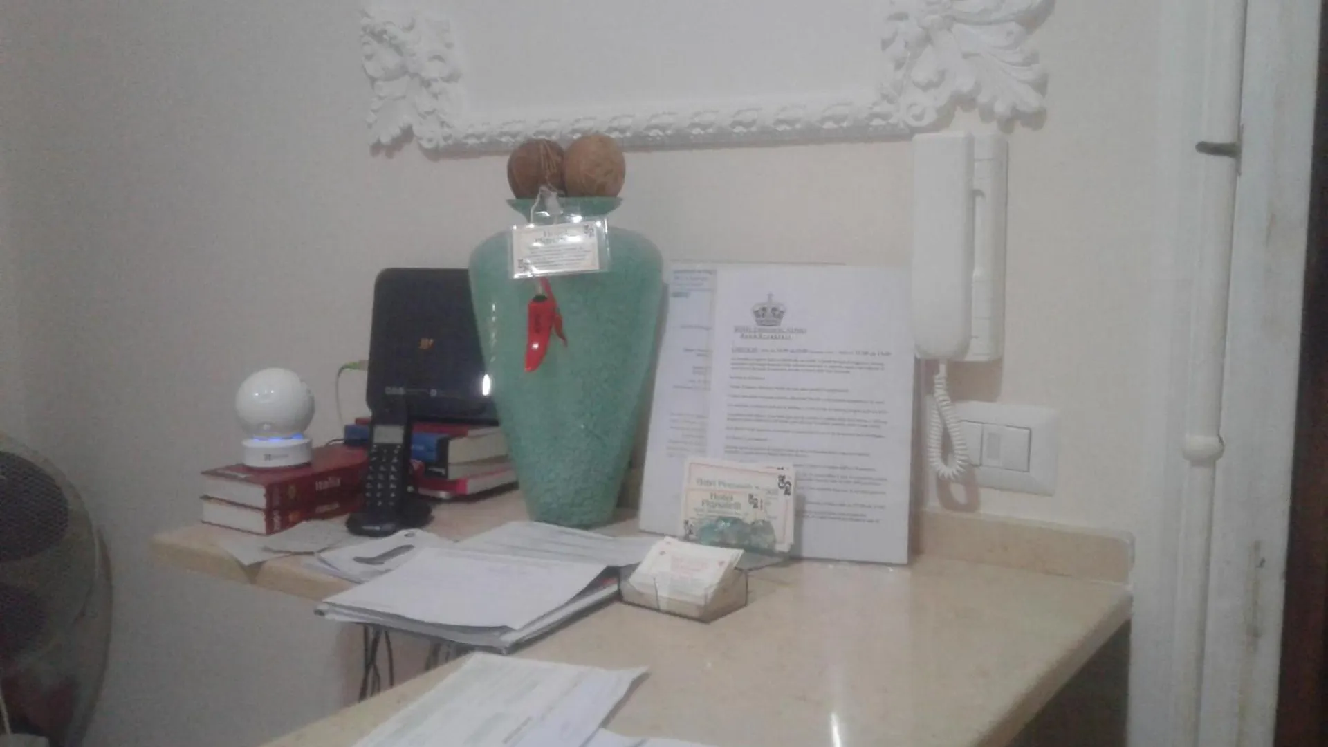 B&Bhotel Emmanuel Napoli 0*, Naples